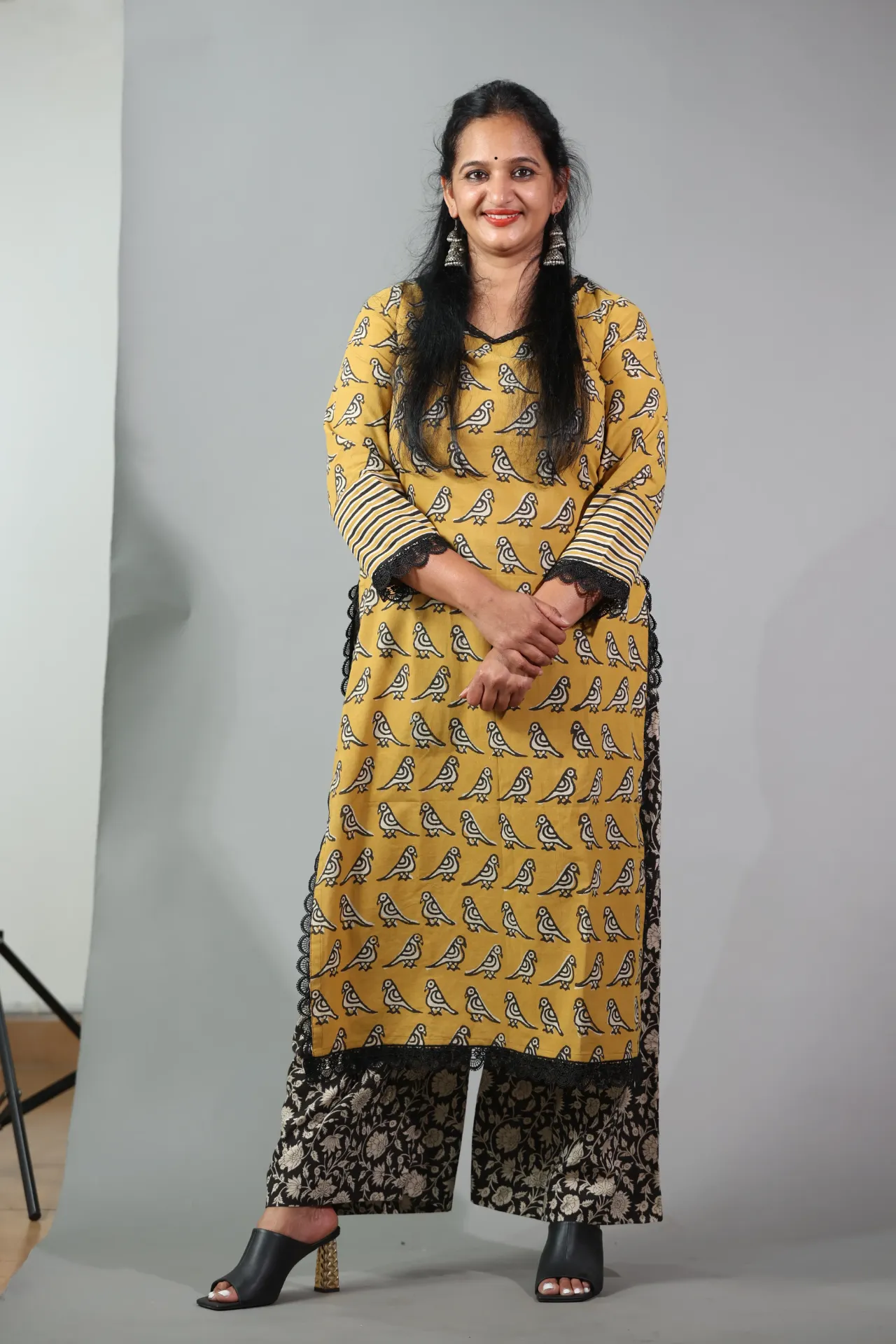 Golden Sparrow Artisan Set